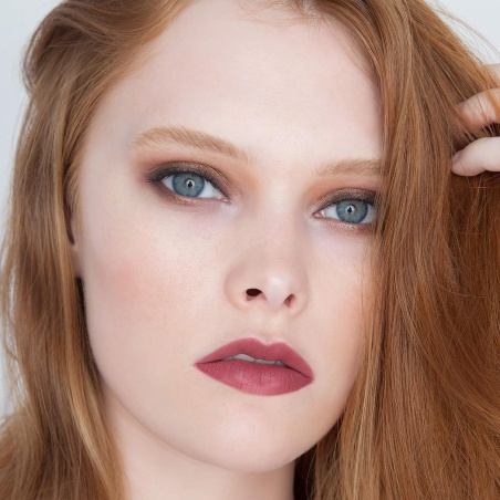 The Balm Meet Matte Hughes CHARMING Labial | The Balm | Farmaelglobo