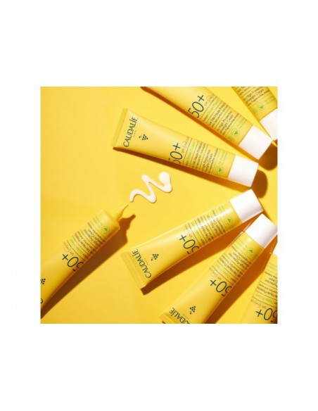 Caudalie Vinosun Protect Fluido SPF50+ 40 ml | Cosmética | Farmaelg... Caudalie Vinosun Protect Fluido SPF50+ 40 ml | Cosmética | Farmaelg...