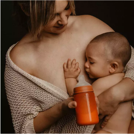 Suavinex Biberón Silicona Anti-cólico Intense Color +3 meses 240 ml...