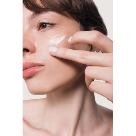 HOLISI Radiant Silk SPF50+ Crema Antiedad con Protección Solar
